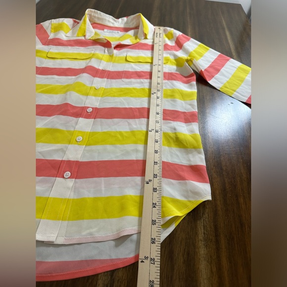 EQUIPMENT Essential Striped Pocket Front 100% Silk Button Down Blouse Size M - Picture 6 of 6